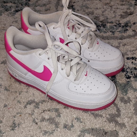 Nike Other - Nike White Sneakers with Pink Details